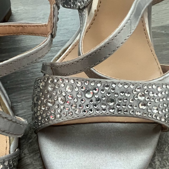 Jewel by Badgley Mischka embellished Ally wedge heels - Picture 3 of 10